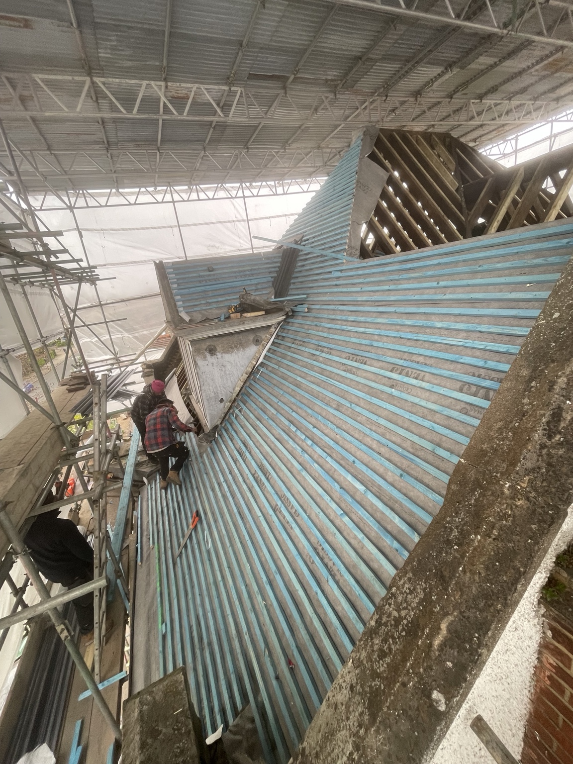 Roofing work and new timber battens